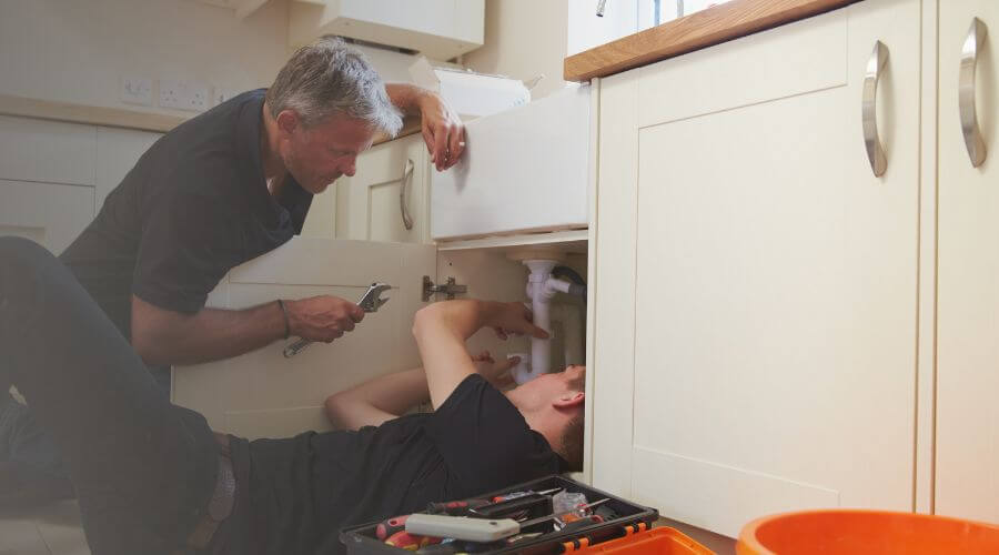 Professional sink repair in Yettem, CA